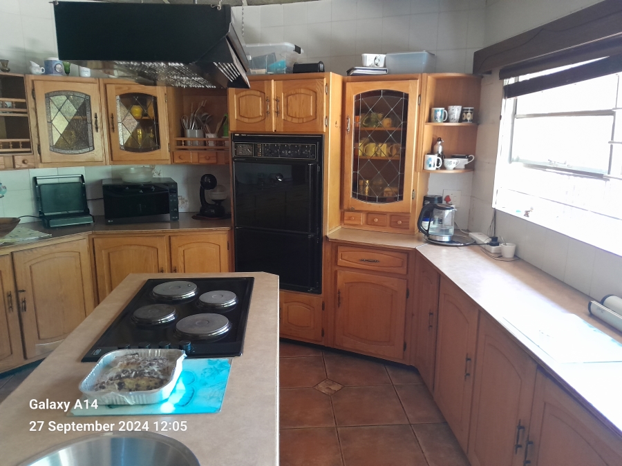 4 Bedroom Property for Sale in Waterval S H North West